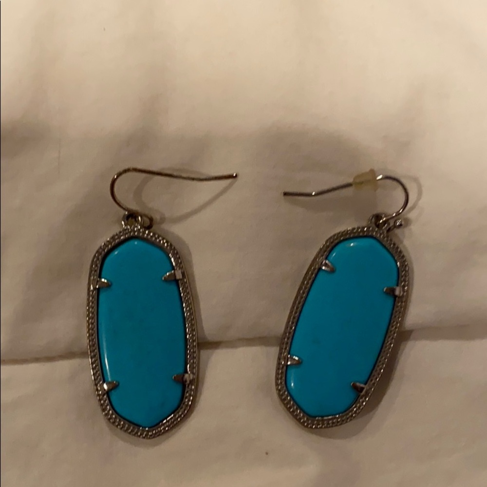 Kendra Scott earrings - Picture 2 of 3